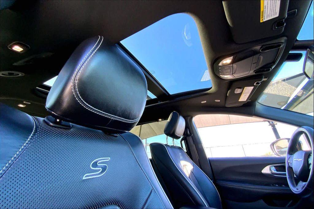 used 2021 Chrysler Pacifica car, priced at $31,899