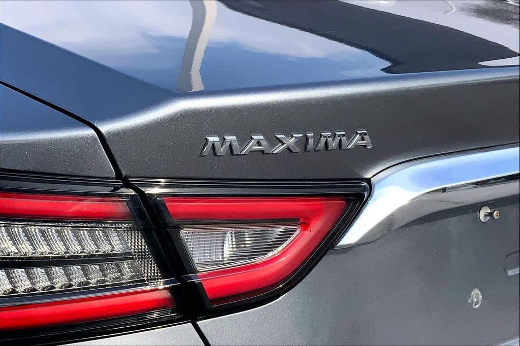used 2022 Nissan Maxima car, priced at $19,991