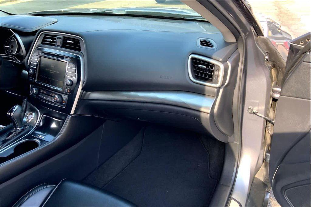 used 2022 Nissan Maxima car, priced at $19,991