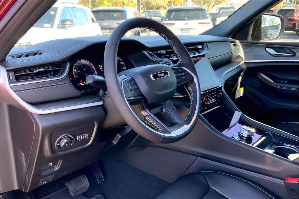 new 2025 Jeep Grand Cherokee L car, priced at $48,543