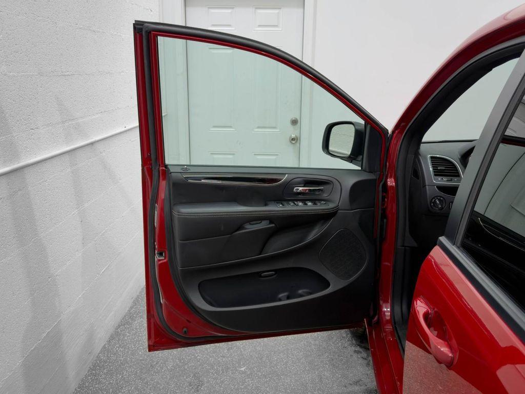 used 2014 Dodge Grand Caravan car, priced at $13,995