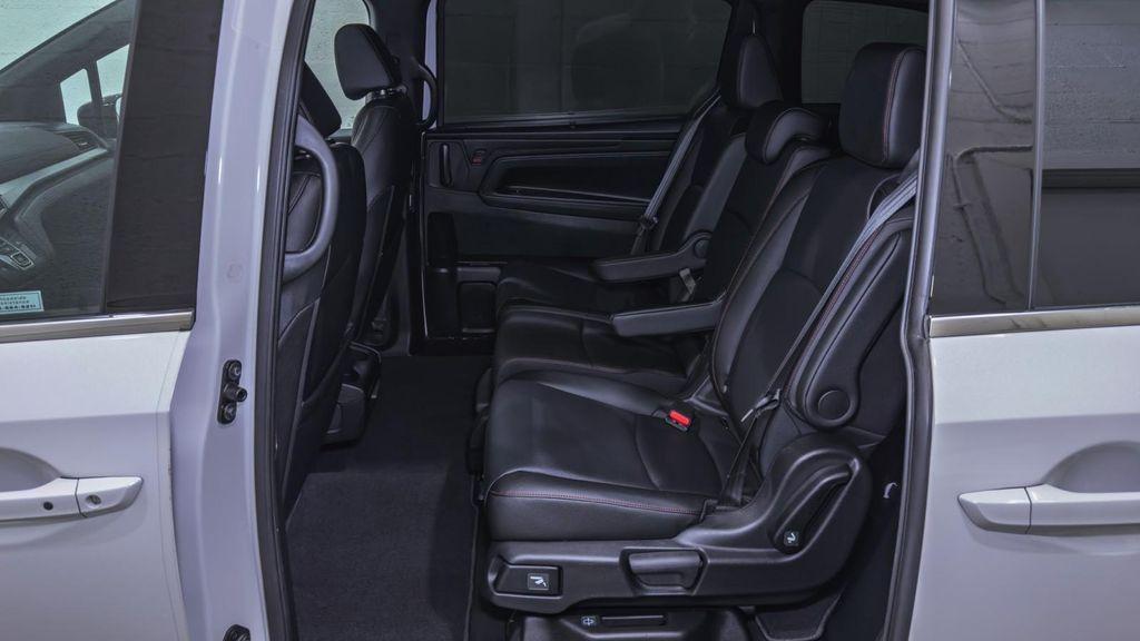 used 2024 Honda Odyssey car, priced at $32,495