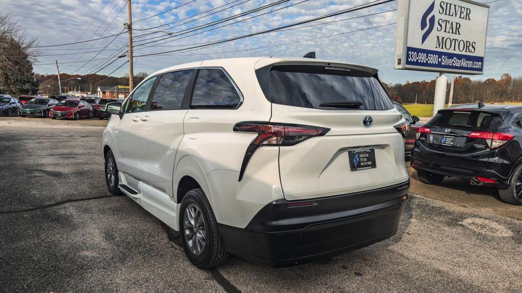 used 2024 Toyota Sienna car, priced at $59,995