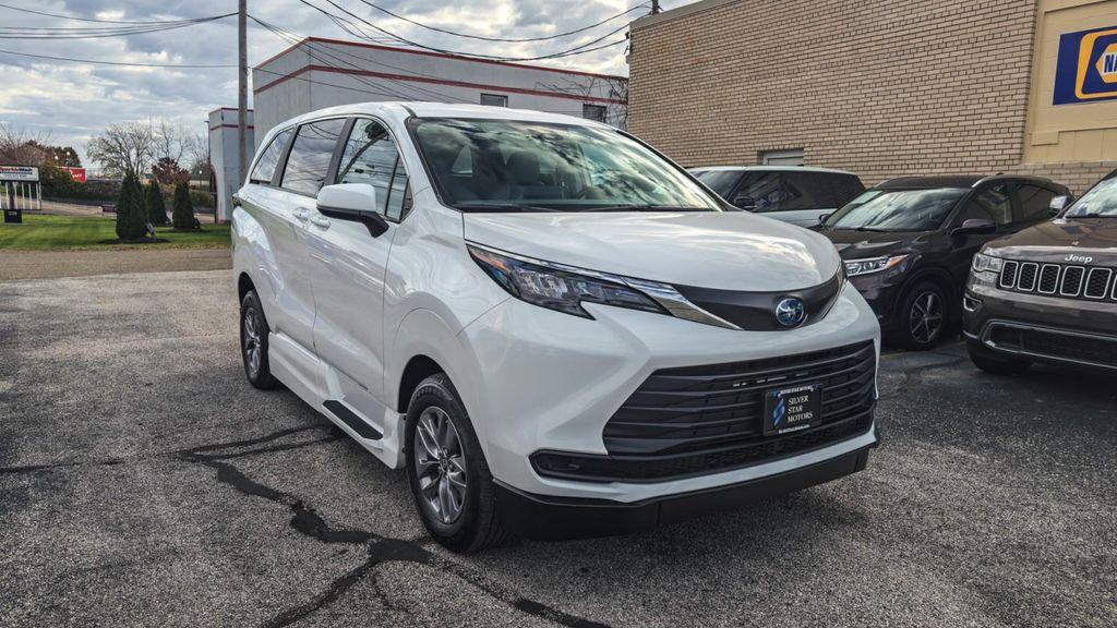 used 2024 Toyota Sienna car, priced at $59,995