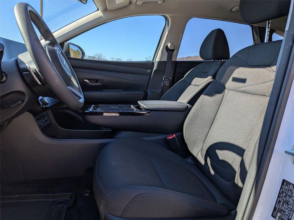 used 2025 Hyundai TUCSON Hybrid car, priced at $27,689