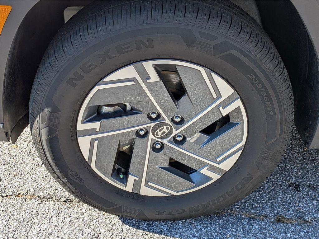 used 2025 Hyundai TUCSON Hybrid car, priced at $27,689