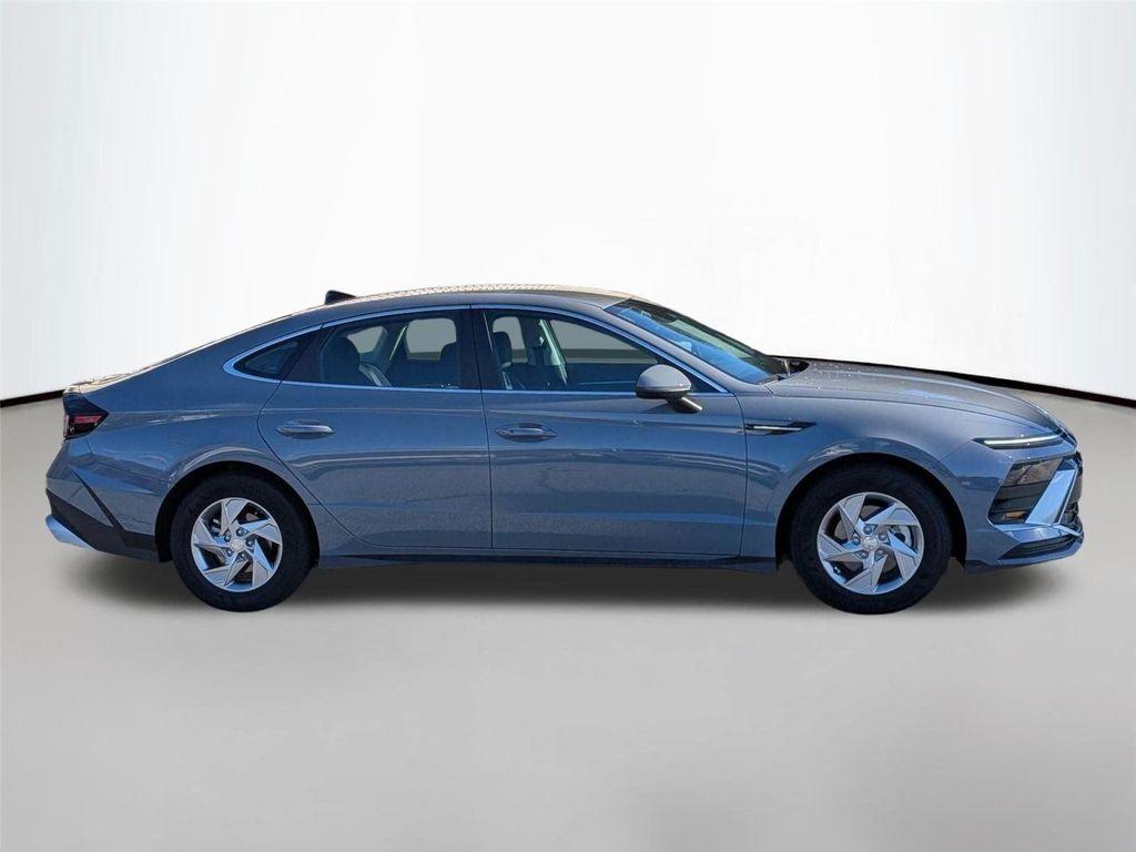 used 2025 Hyundai Sonata car, priced at $22,634