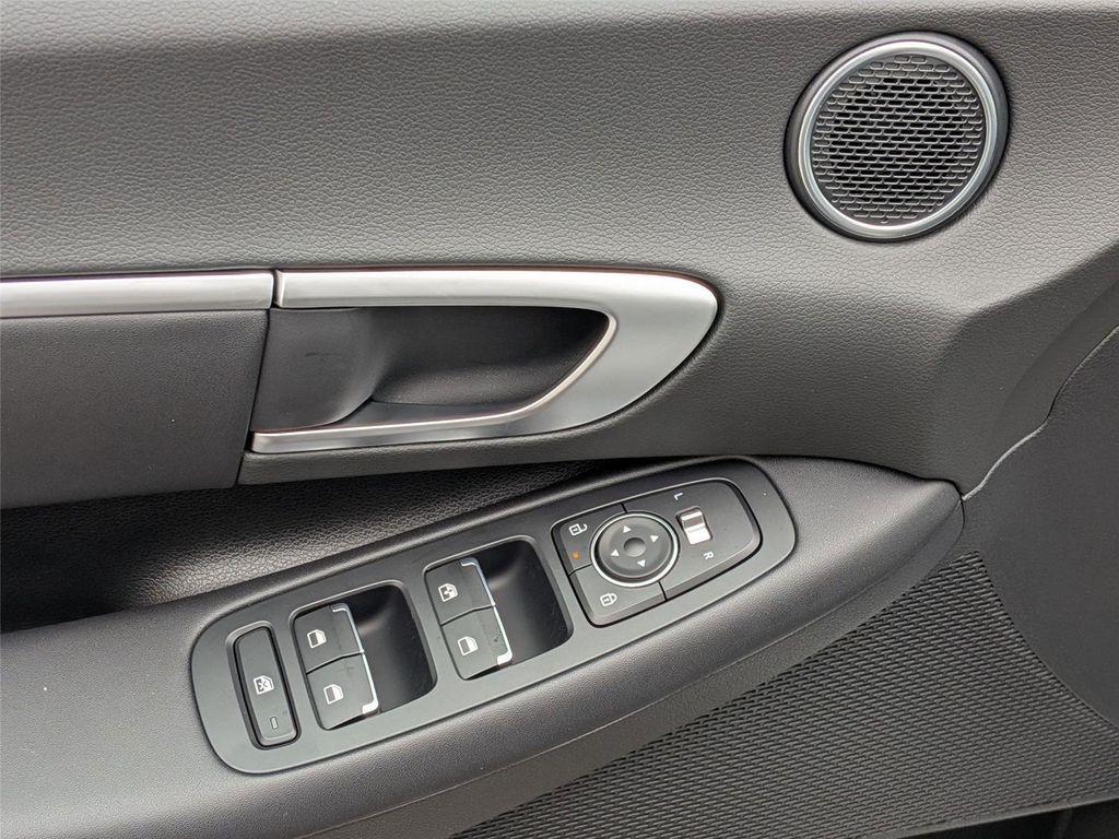 new 2026 Hyundai Sonata Hybrid car, priced at $31,270