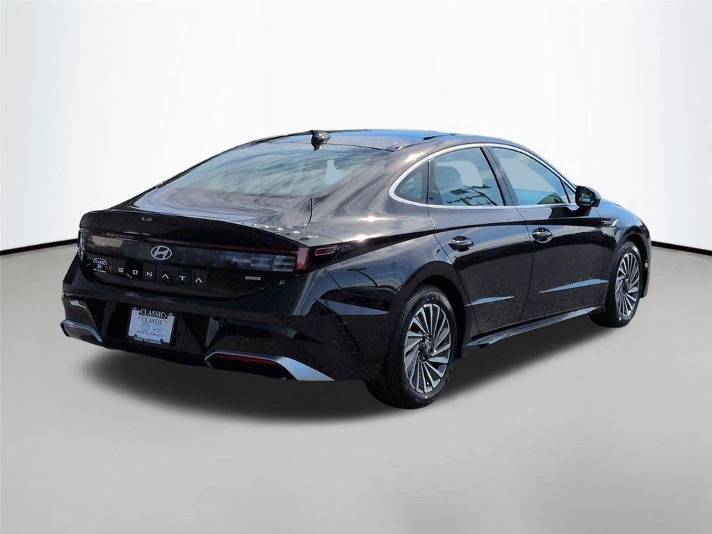 new 2026 Hyundai Sonata Hybrid car, priced at $40,050