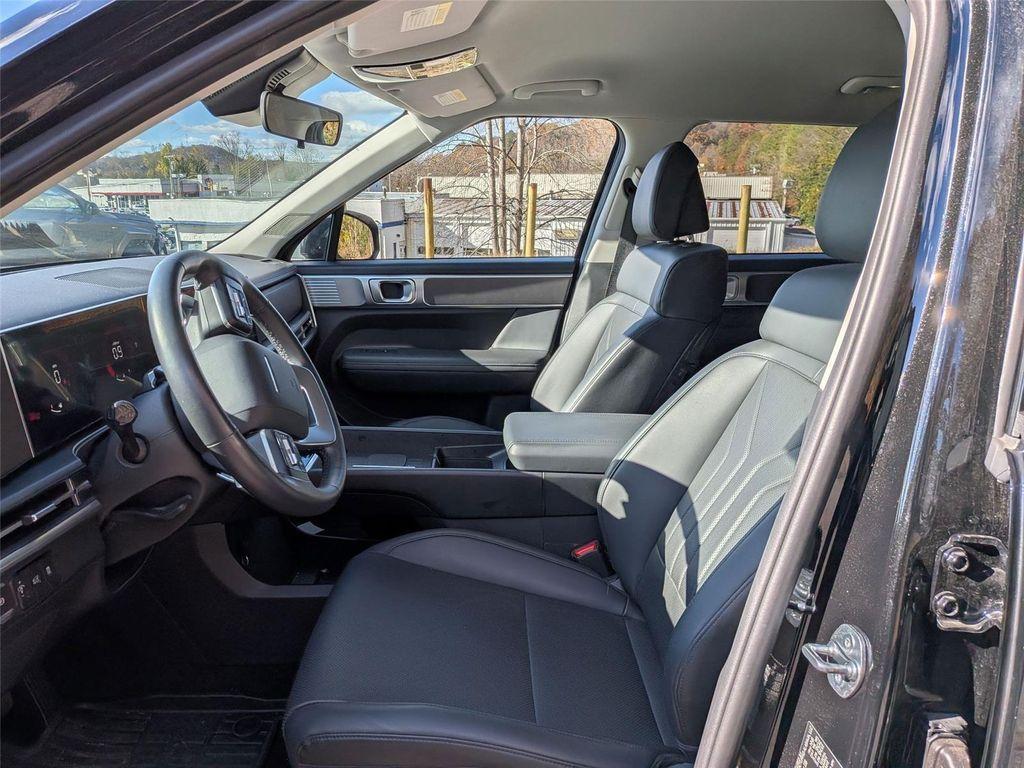 used 2025 Hyundai Santa Fe car, priced at $28,984