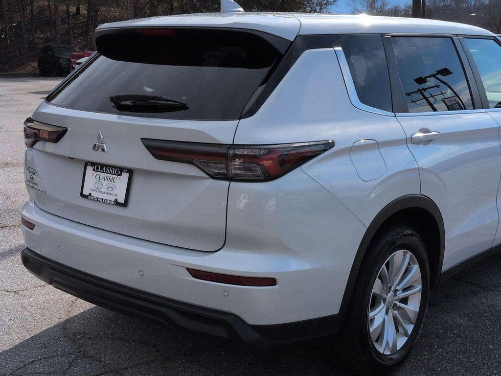 used 2025 Mitsubishi Outlander car, priced at $25,849