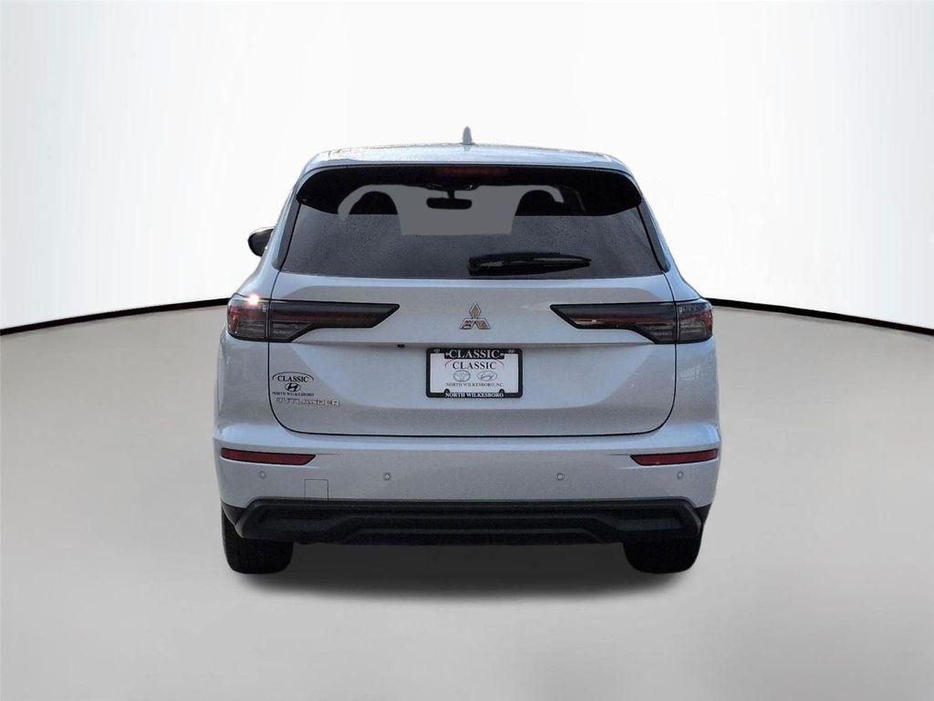 used 2025 Mitsubishi Outlander car, priced at $25,849