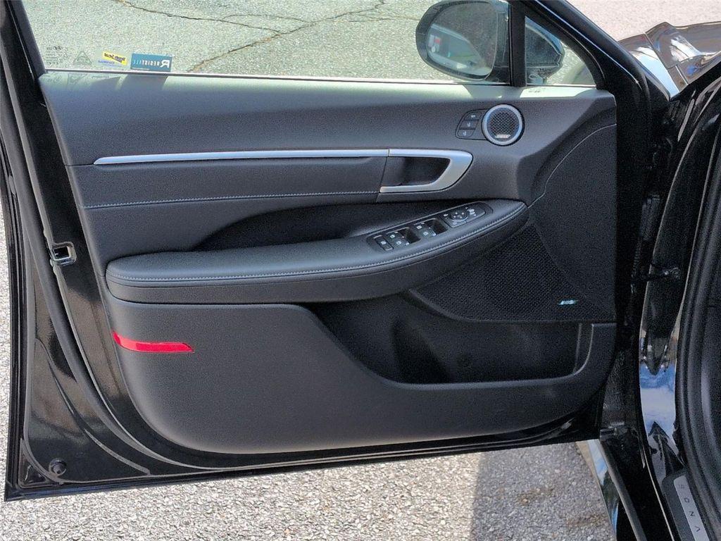 new 2026 Hyundai Sonata Hybrid car, priced at $40,050