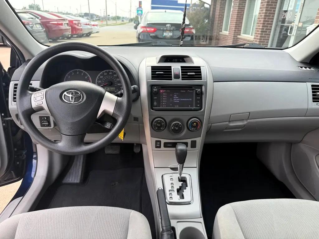 2013 BLUE Toyota Corolla