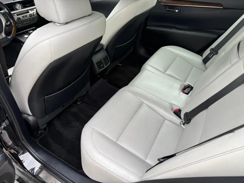 used 2015 Lexus ES 350 car, priced at $16,995