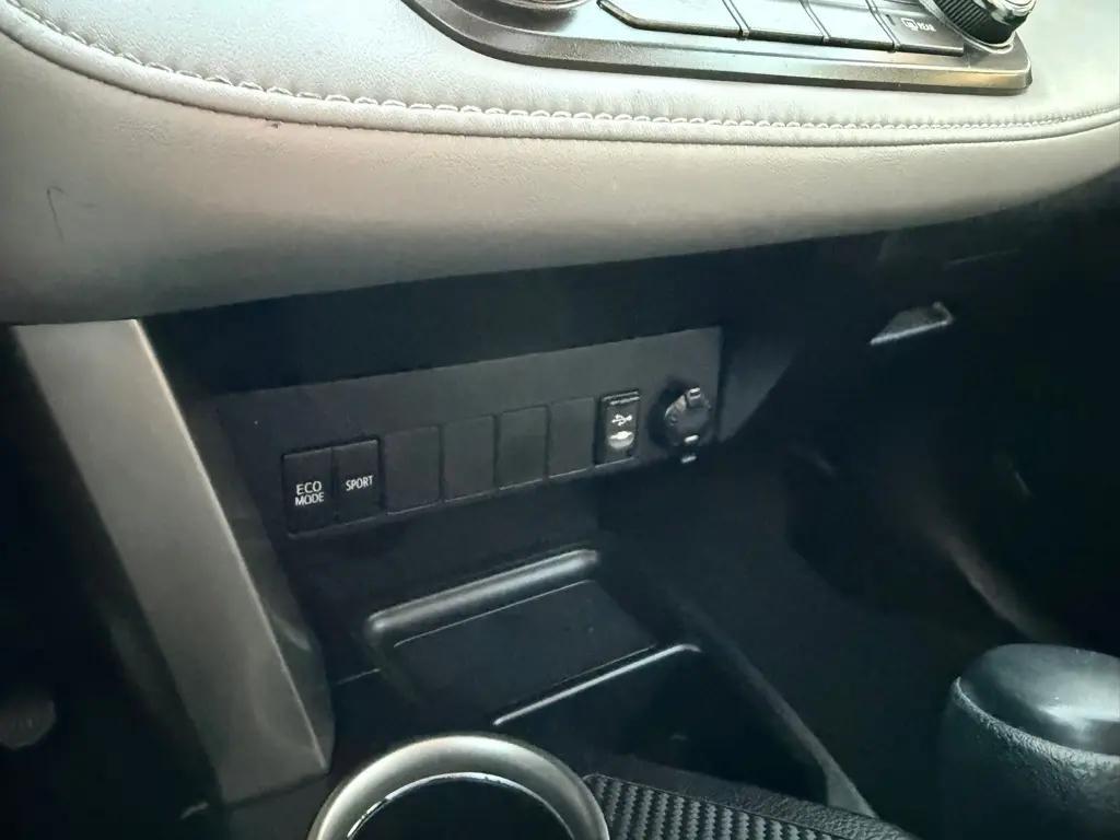 used 2014 Toyota RAV4 car, priced at $15,995