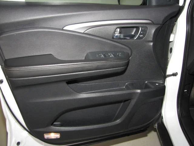 used 2023 Honda Ridgeline car, priced at $33,998