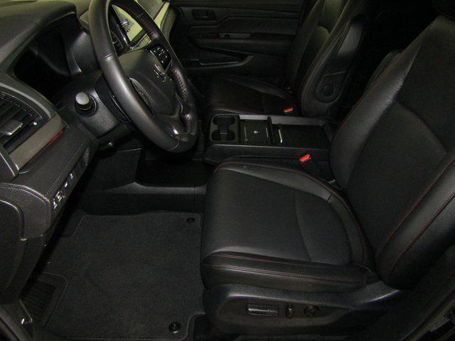 used 2025 Honda Odyssey car, priced at $40,998