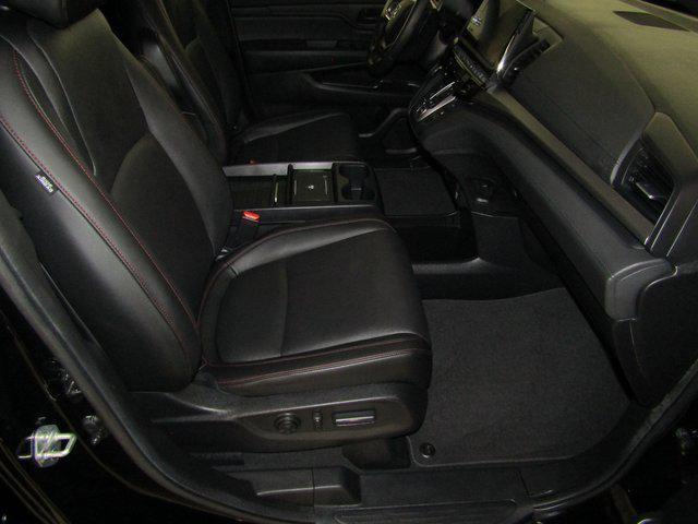 used 2025 Honda Odyssey car, priced at $40,998