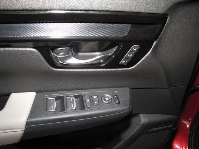 used 2025 Honda CR-V car, priced at $31,998
