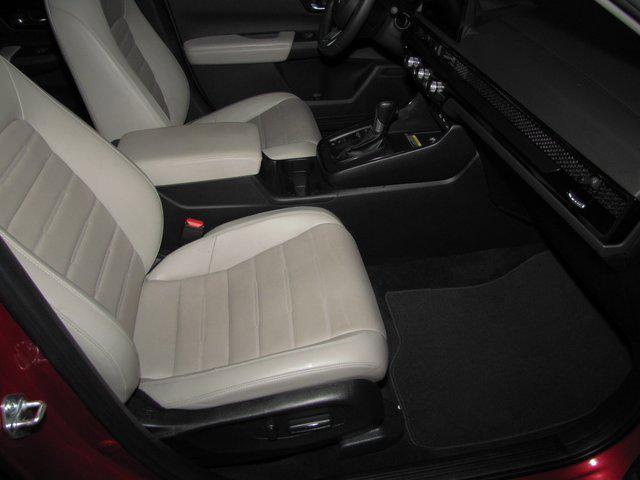 used 2025 Honda CR-V car, priced at $31,998