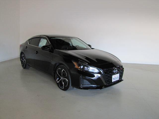 used 2023 Nissan Altima car, priced at $22,998