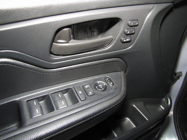 used 2024 Honda CR-V car, priced at $28,998