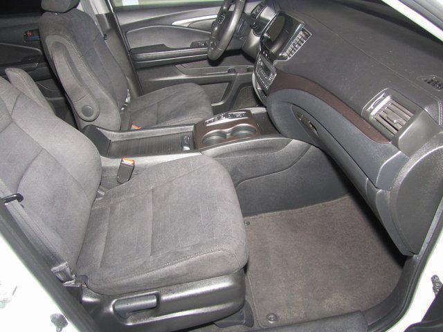 used 2021 Honda Pilot car, priced at $21,998