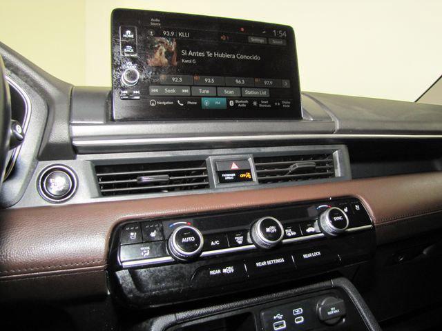 used 2023 Honda Pilot car, priced at $41,998