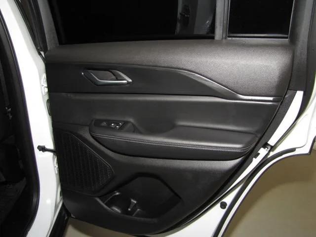 used 2025 Jeep Grand Cherokee car, priced at $36,998