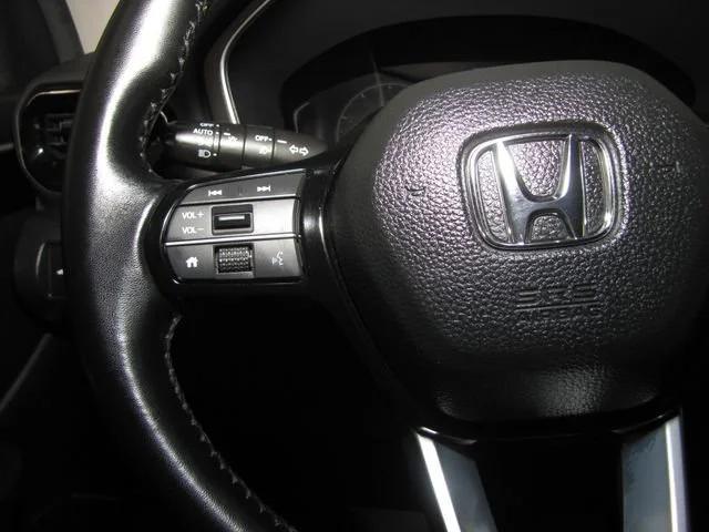 used 2025 Honda Pilot car, priced at $42,998