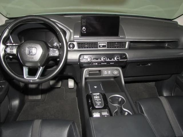 used 2025 Honda Pilot car, priced at $42,998