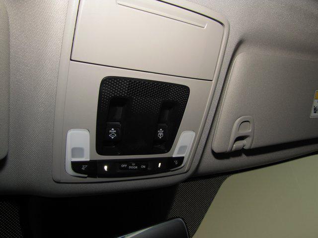 used 2025 Honda Pilot car, priced at $42,998