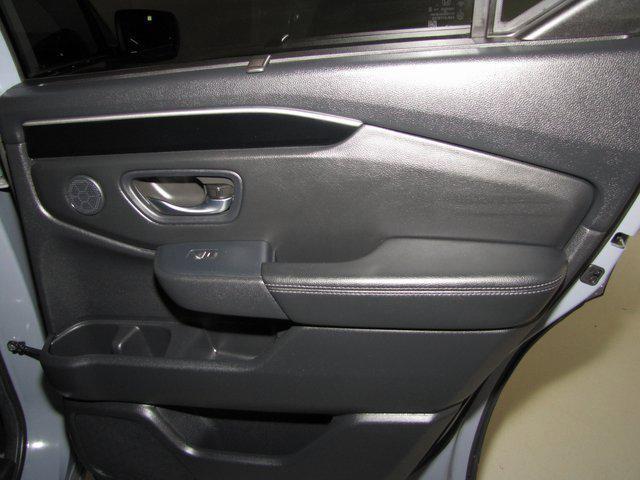 used 2025 Honda Pilot car, priced at $42,998