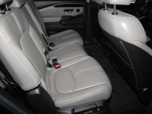 used 2025 Honda Pilot car, priced at $44,998