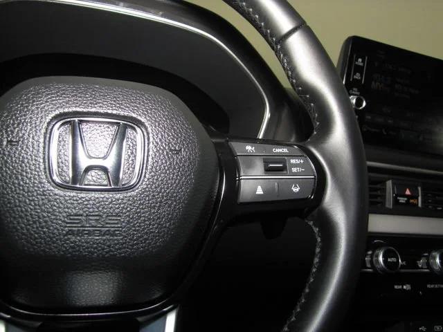 used 2025 Honda Pilot car, priced at $44,998