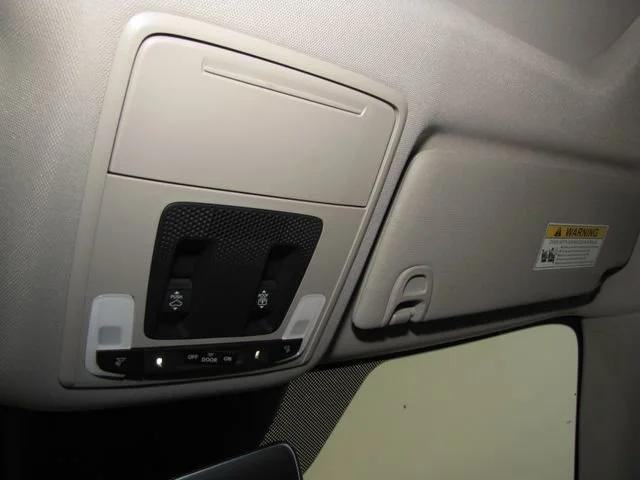 used 2025 Honda Pilot car, priced at $44,998
