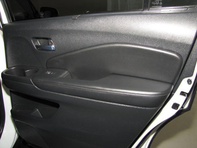 used 2021 Honda Pilot car, priced at $28,998