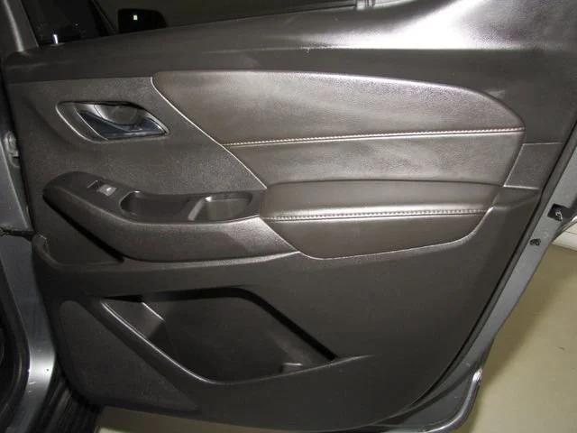 used 2020 Chevrolet Traverse car, priced at $17,998