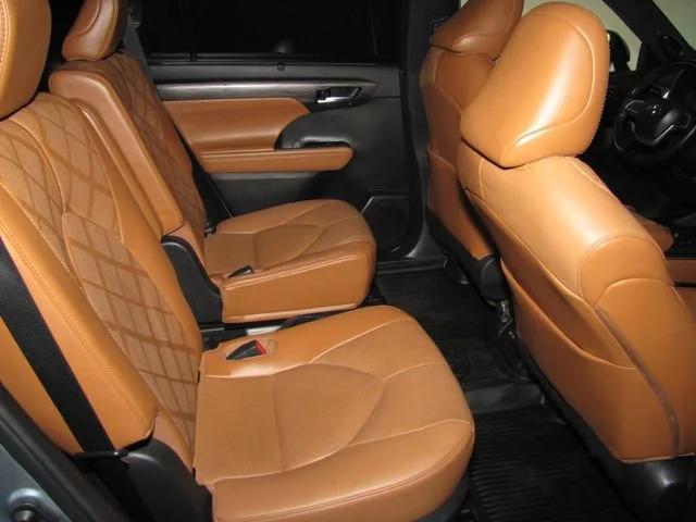 used 2023 Toyota Highlander car, priced at $38,998