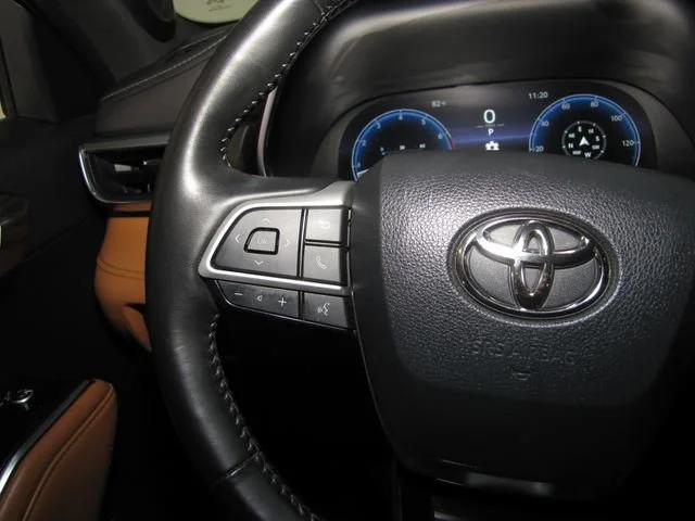 used 2023 Toyota Highlander car, priced at $38,998