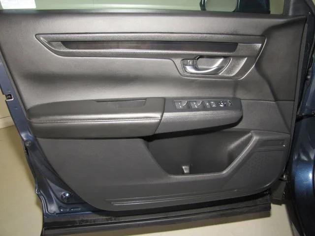 used 2025 Honda CR-V car, priced at $31,998