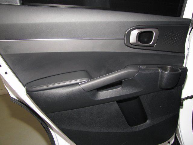 used 2025 Kia Sorento car, priced at $27,998