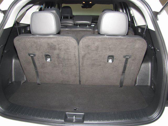 used 2025 Kia Sorento car, priced at $27,998