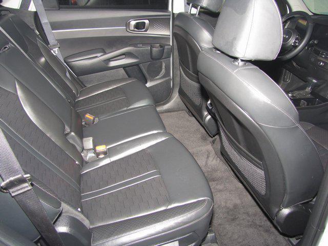 used 2025 Kia Sorento car, priced at $27,998