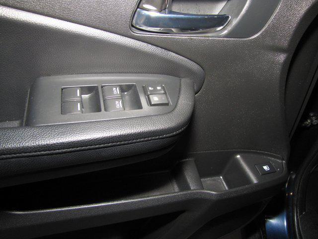 used 2022 Honda Pilot car, priced at $26,998