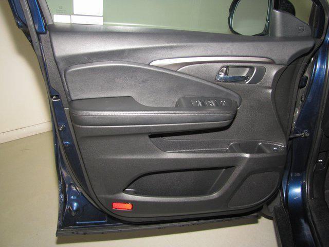 used 2022 Honda Pilot car, priced at $26,998