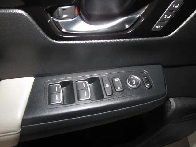 used 2023 Honda CR-V car, priced at $30,998