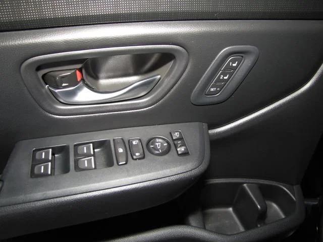 used 2024 Honda Pilot car, priced at $41,998