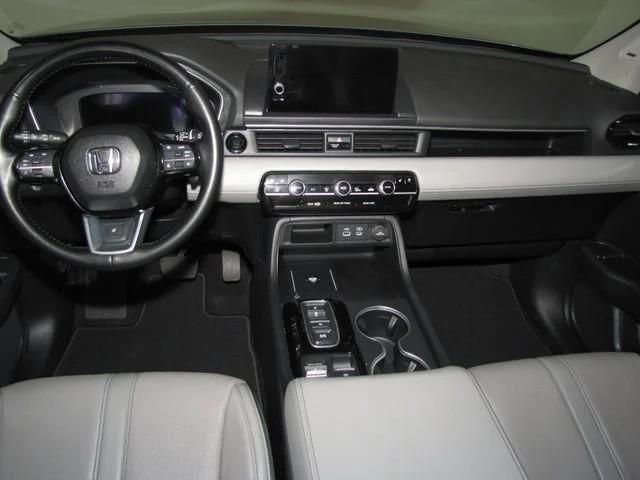 used 2023 Honda Pilot car, priced at $43,998